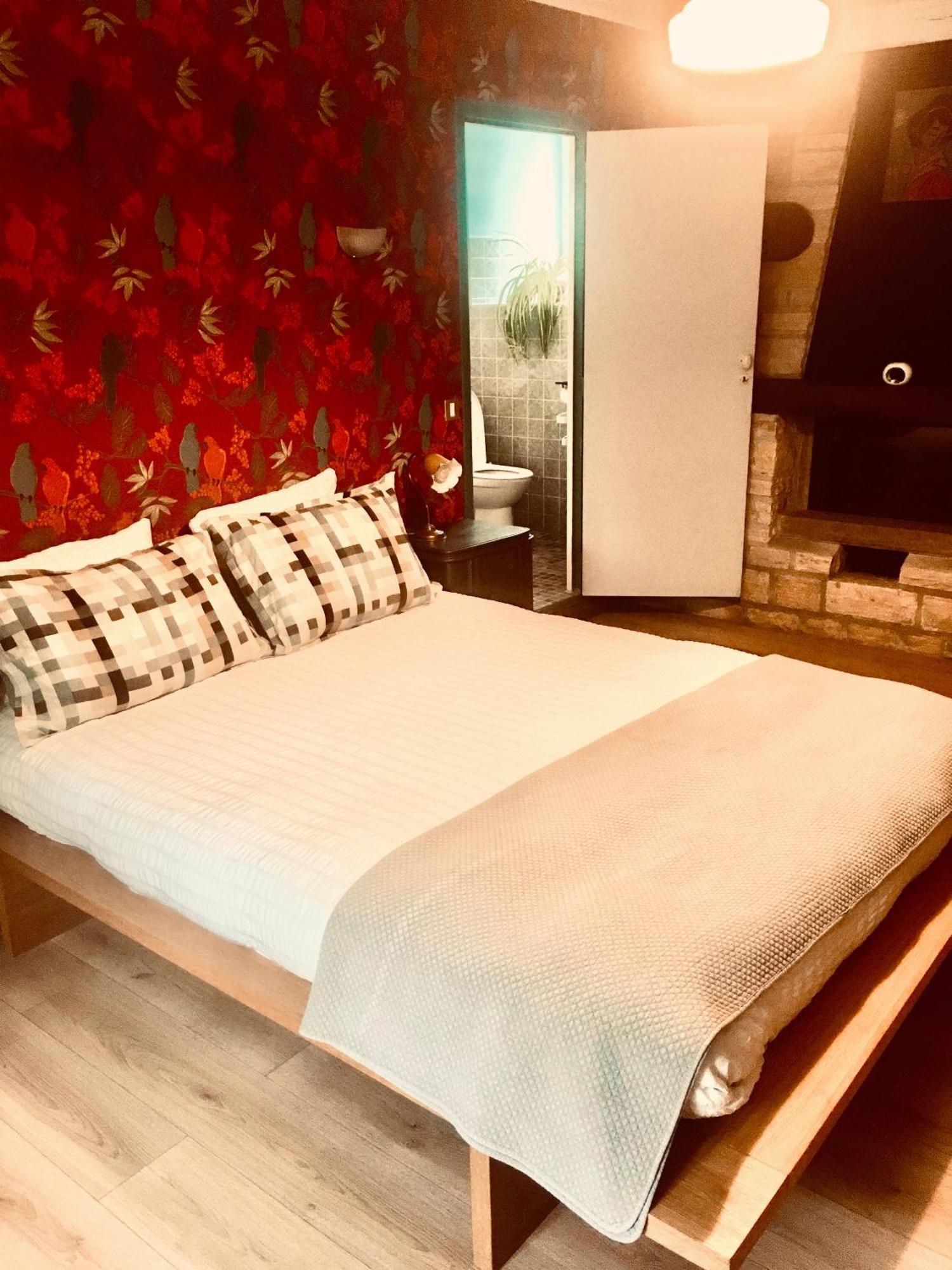 Le 7 Des Tonneliers Bed & Breakfast Castelfranc Luaran gambar